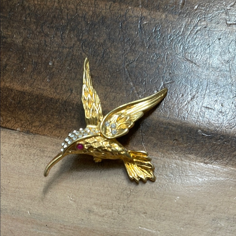 Vintage hummingbird Brooch